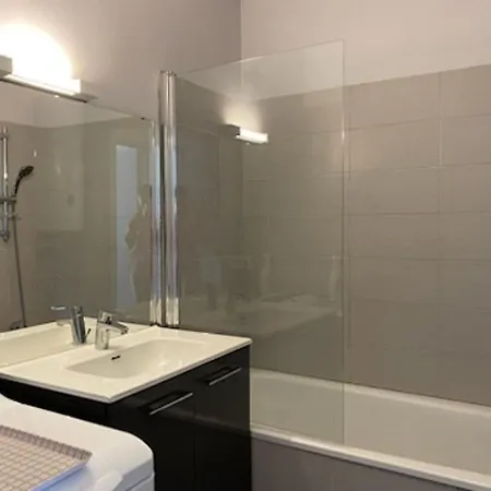 Arcachon: T1 Cabine, Parking Securise, Acces - Fr-1-319-482 Appartement Arcachon